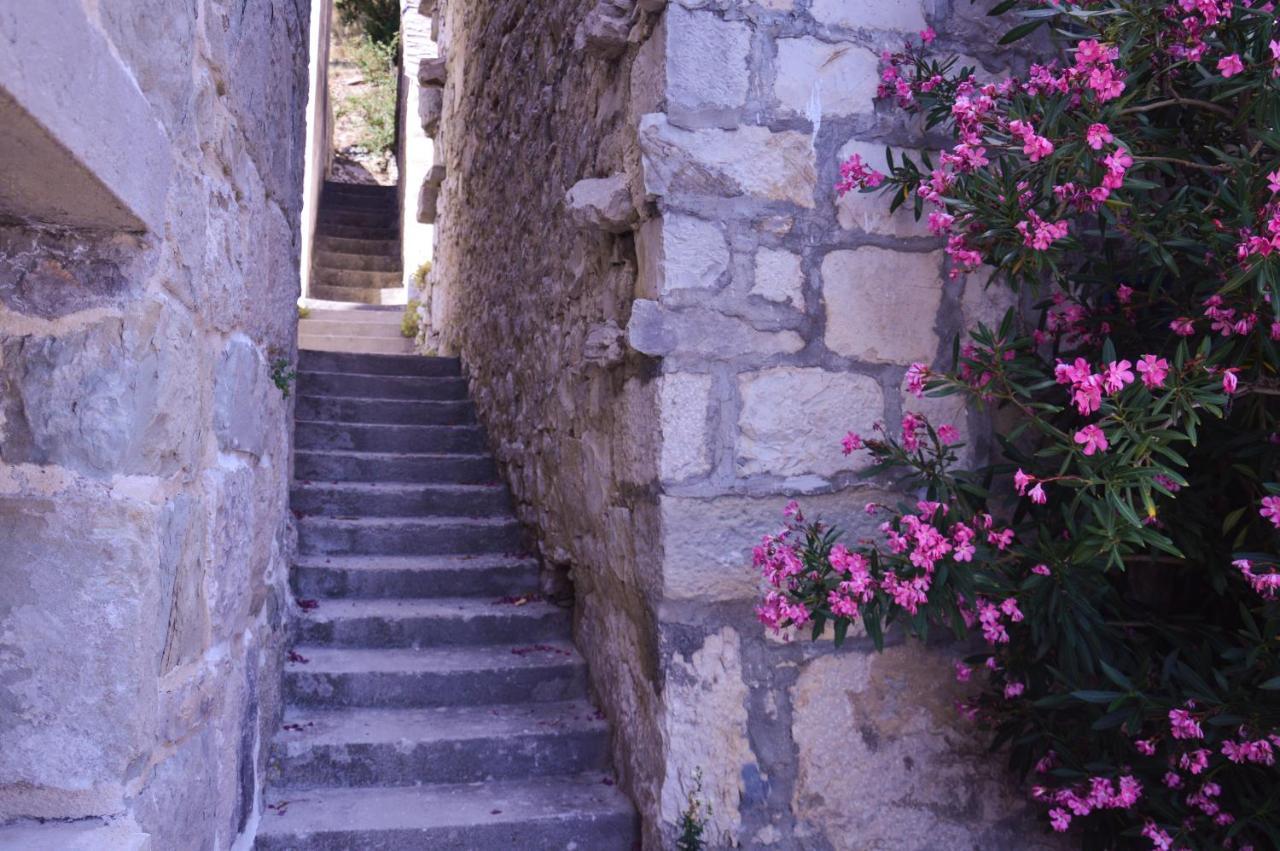 Appartement Old Stone House Klaric à Brela Extérieur photo